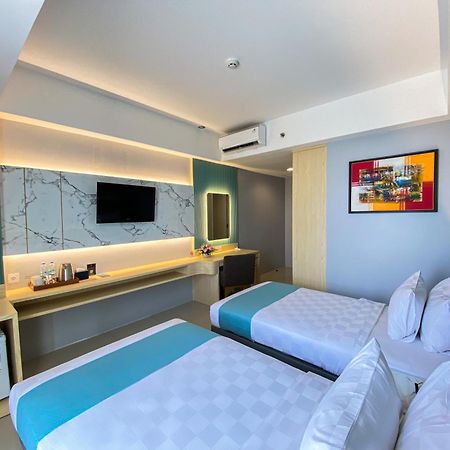 Luxury Malioboro Hotel Джокьякарта Экстерьер фото